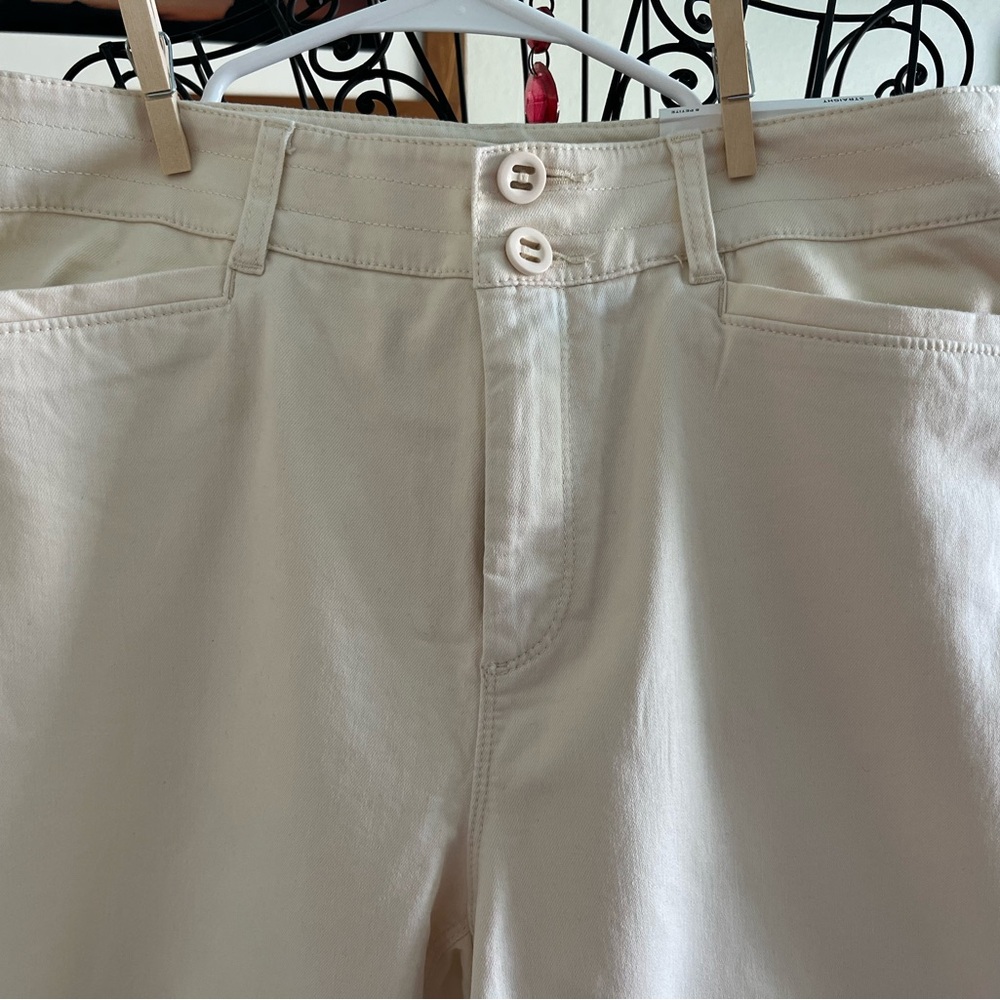 NWT LOFT Cream Straight High Rise LP Cropped Ankle Pants Petite Size 8 (1-053) - Picture 2 of 9